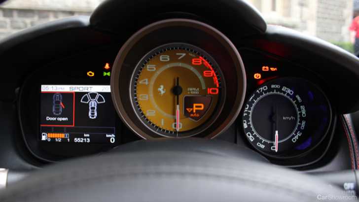 Review 2013 Ferrari 458 Italia Review And Road Test
