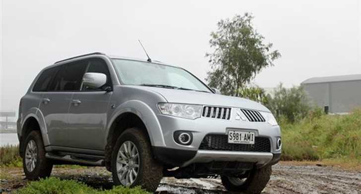 2012 MITSUBISHI CHALLENGER 4D WAGON 4X2