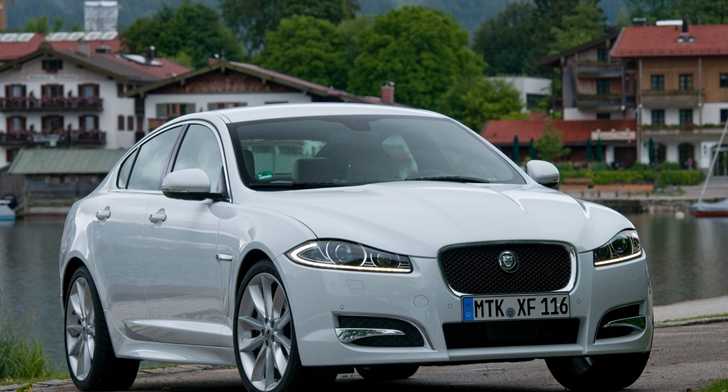 2011 JAGUAR XF 4D SEDAN
