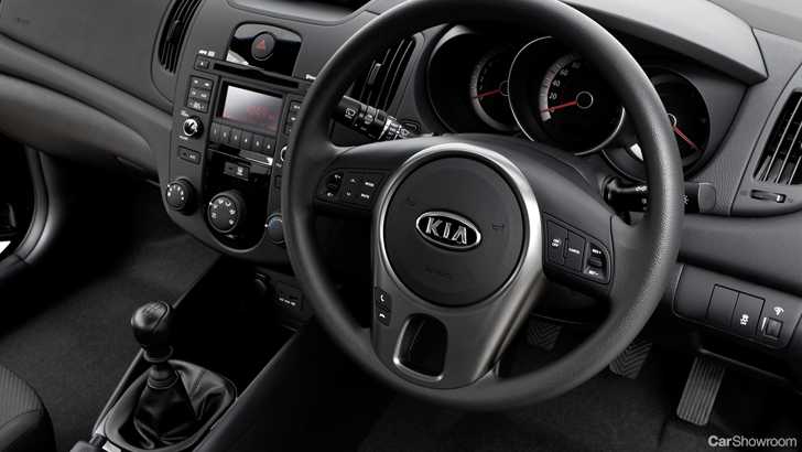 2010 KIA CERATO 5D HATCHBACK
