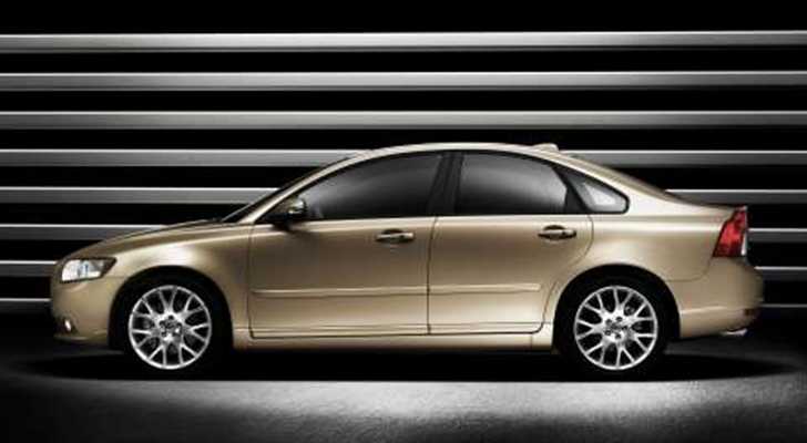 2010 VOLVO S40