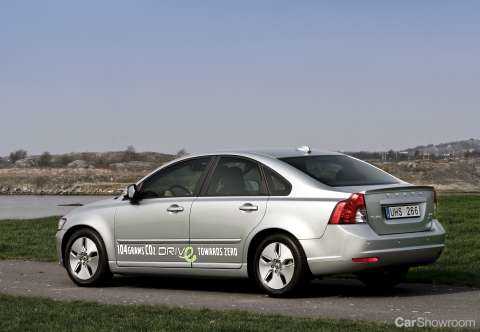 2010 VOLVO S40