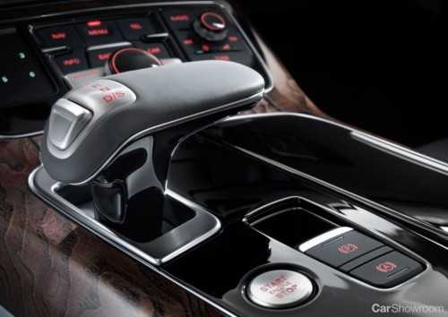 2009 AUDI A8