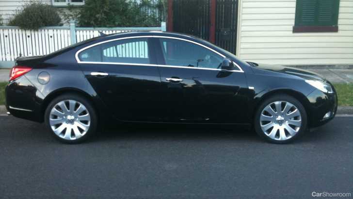 2010 HOLDEN