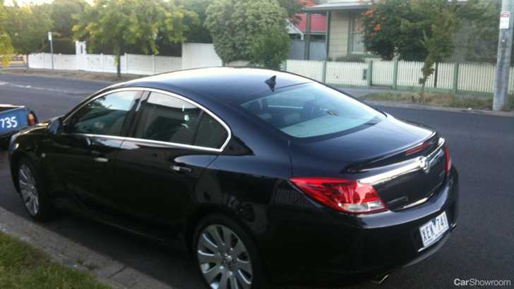2010 HOLDEN
