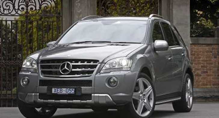 2010 MERCEDES-BENZ