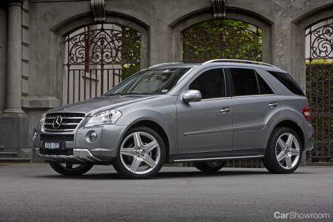 2010 MERCEDES-BENZ