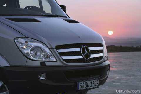 2010 MERCEDES-BENZ