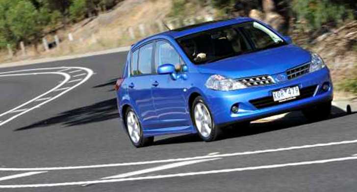 2010 NISSAN TIIDA