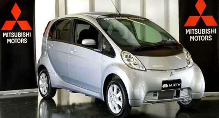 2010 MITSUBISHI