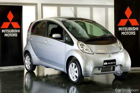 2010 MITSUBISHI