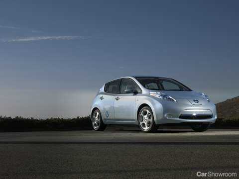 2010 NISSAN