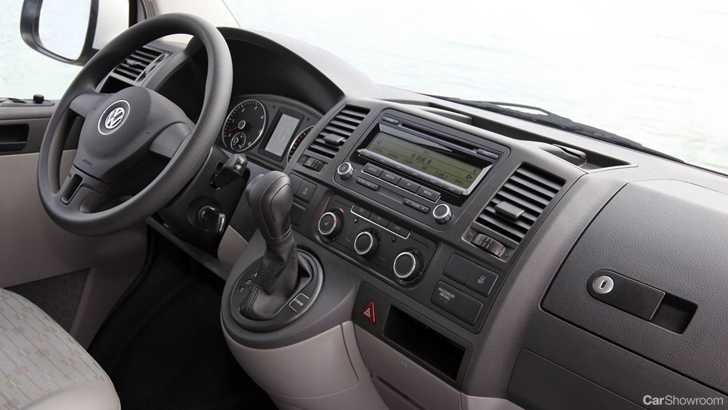 2010 VOLKSWAGEN