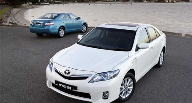 2010 TOYOTA CAMRY