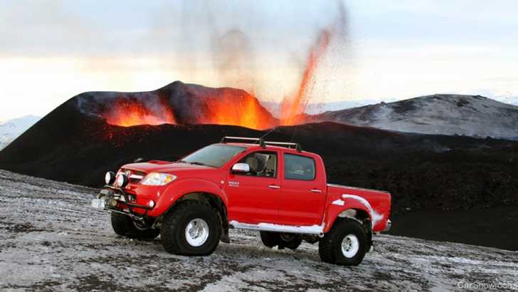 2010 TOYOTA HILUX