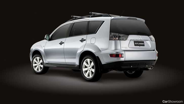 2010 MITSUBISHI OUTLANDER 4D WAGON