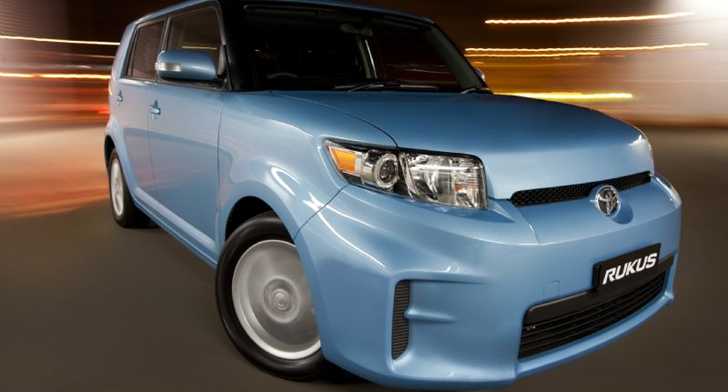 2010 TOYOTA