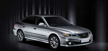 2010 HYUNDAI GRANDEUR 4D SEDAN