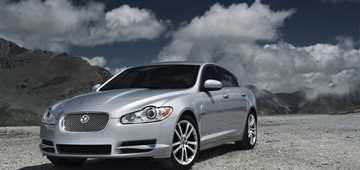 2010 JAGUAR XF 4D SEDAN