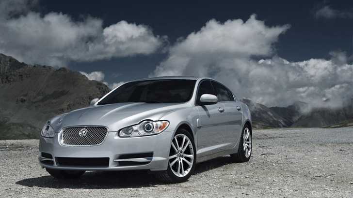 2010 JAGUAR XF 4D SEDAN