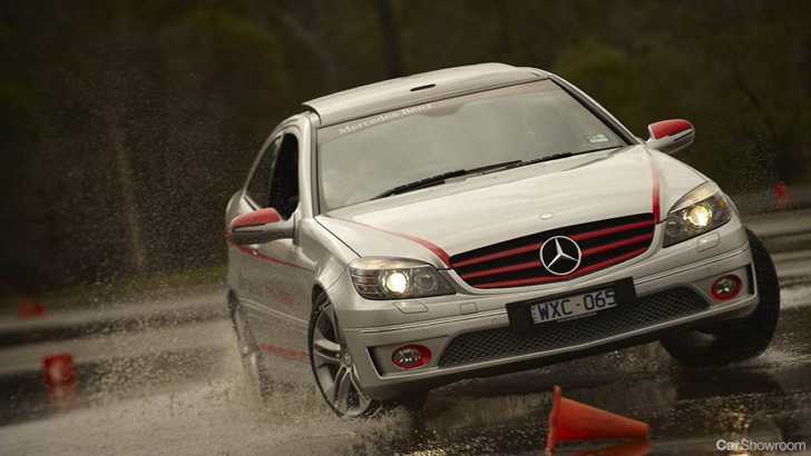 2010 MERCEDES-BENZ