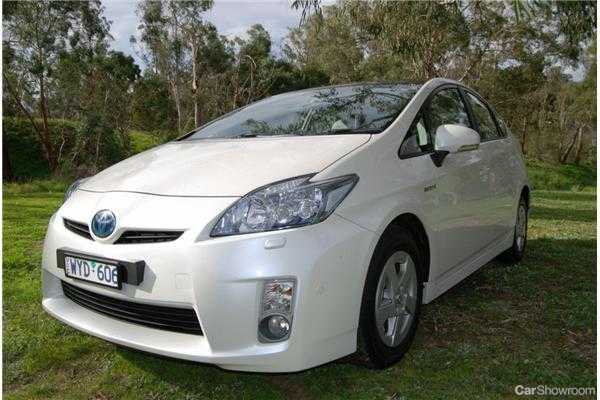 2010 TOYOTA PRIUS 5D HATCHBACK
