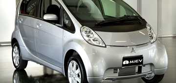 2010 MITSUBISHI