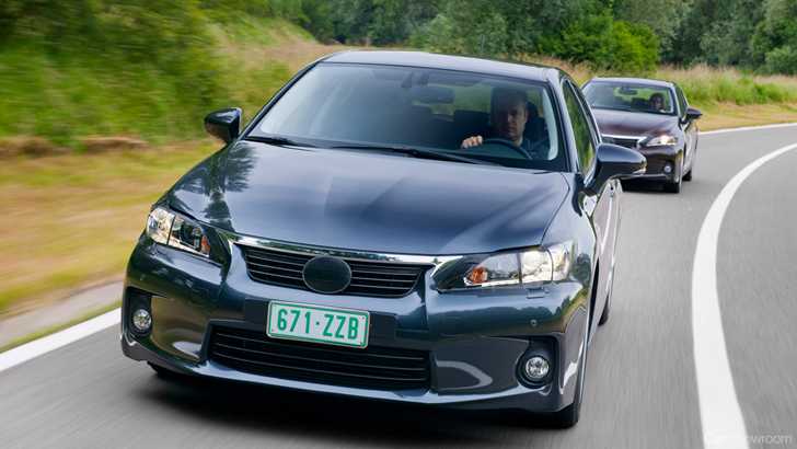 2010 LEXUS