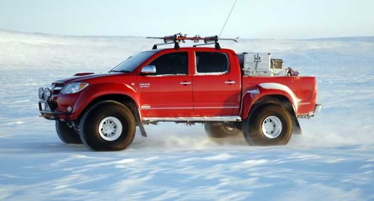 2010 TOYOTA HILUX