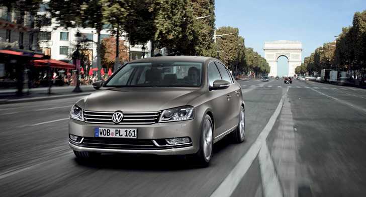 2010 VOLKSWAGEN PASSAT
