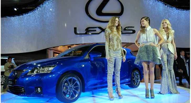 2010 LEXUS