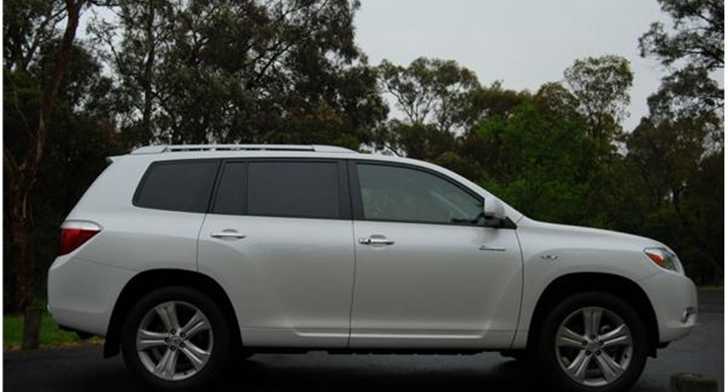 2010 TOYOTA KLUGER