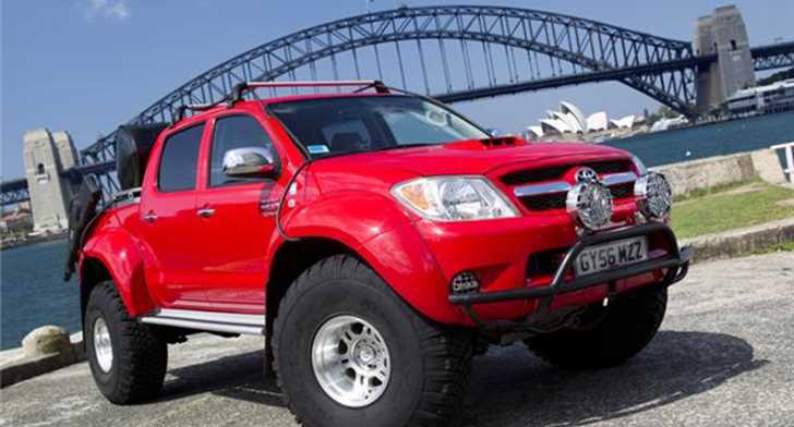 2010 TOYOTA