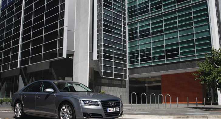 2010 AUDI A8