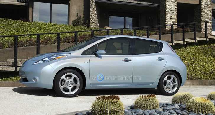 2011 NISSAN