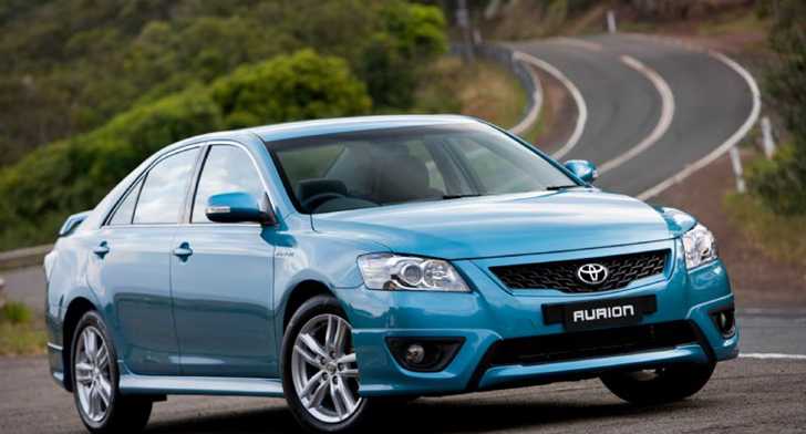 2011 TOYOTA AURION