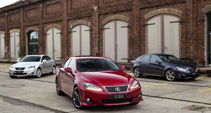 2011 LEXUS
