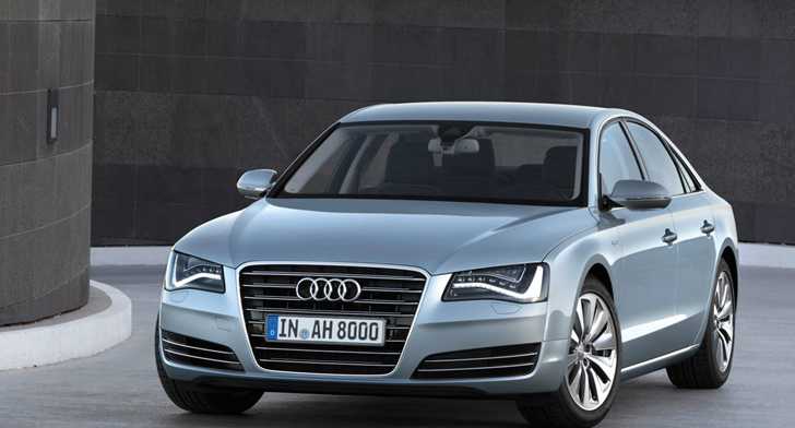 2011 AUDI A8