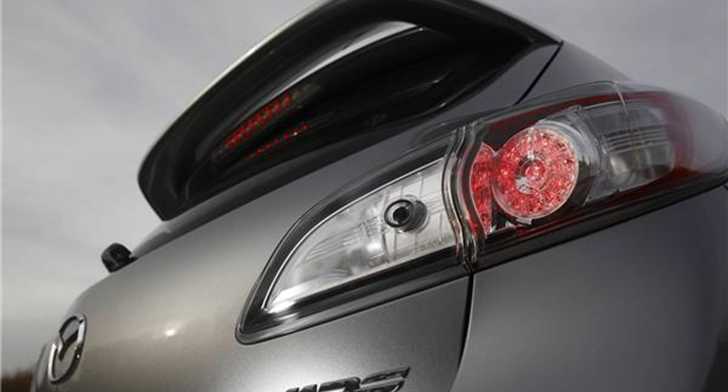 2011 MAZDA MAZDA3
