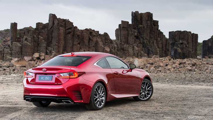 LEXUS