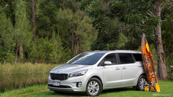 KIA CARNIVAL