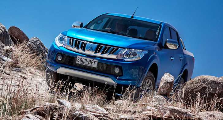 2015 MITSUBISHI TRITON