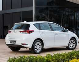 2015 TOYOTA COROLLA
