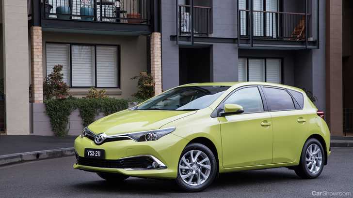 2015 TOYOTA COROLLA