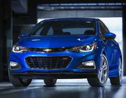 HOLDEN CRUZE
