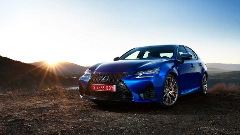 LEXUS