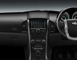 MAHINDRA XUV500
