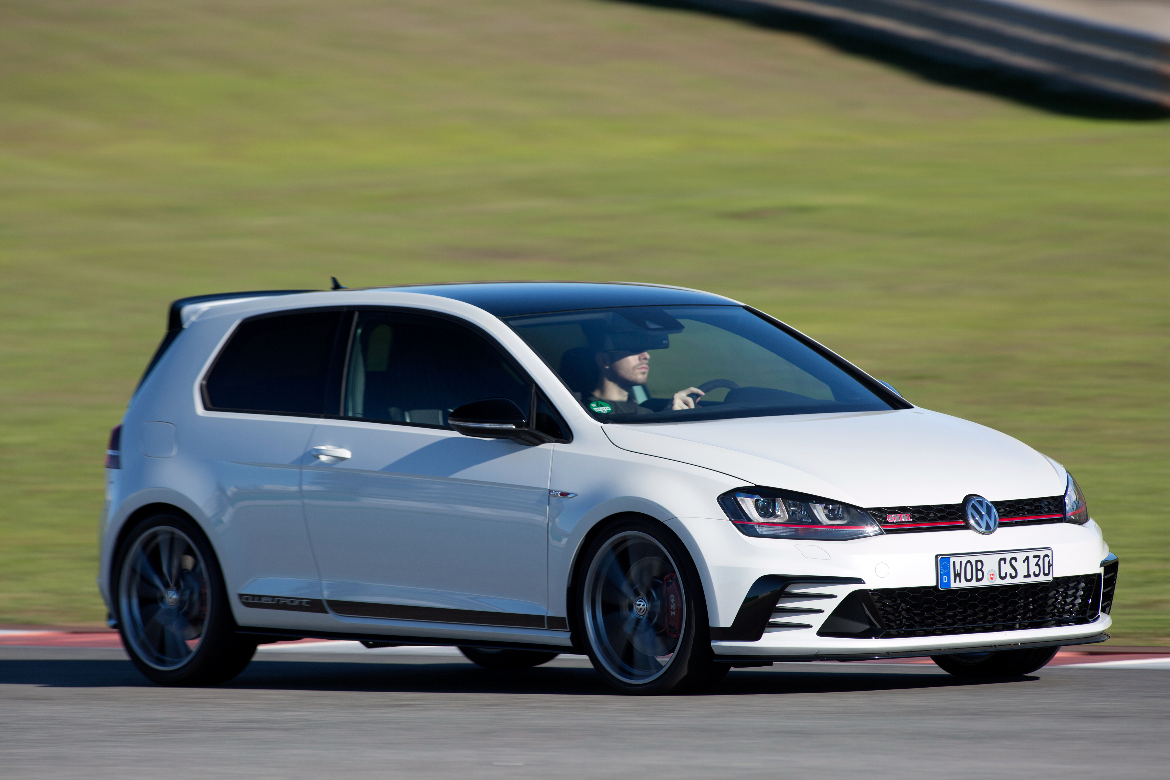 Illusion Dam korroderer News - Volkswagen's GTI 40 Years Edition Coming To Oz In June To Scare Golf  R
