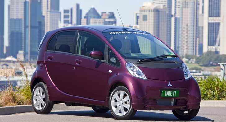 2011 NISSAN