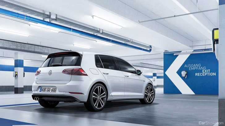 2017 Volkswagen Golf Revealed